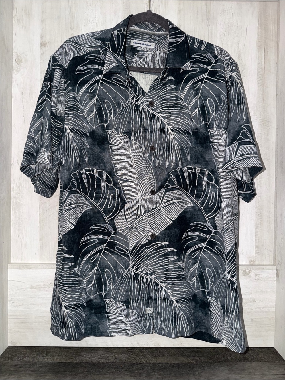 Tommy Bahama Black & White Vine Lines Short Sleeve Silk Button-Up Shirt
